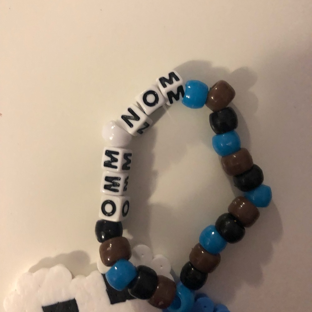 Cookie Monster Perler Kandi - Picture 3 of 3